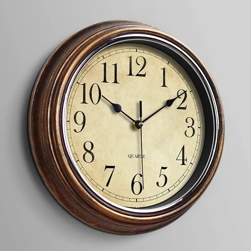 Vintage Stille Wandklok | Tijdloze Interieurdecoratie 0