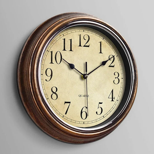 Vintage Stille Wandklok | Tijdloze Interieurdecoratie 0